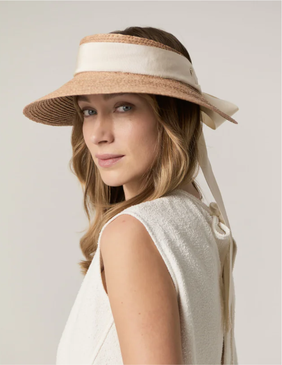 5 Effortless Summer Accessories for City Commutes and Coastal Escapes