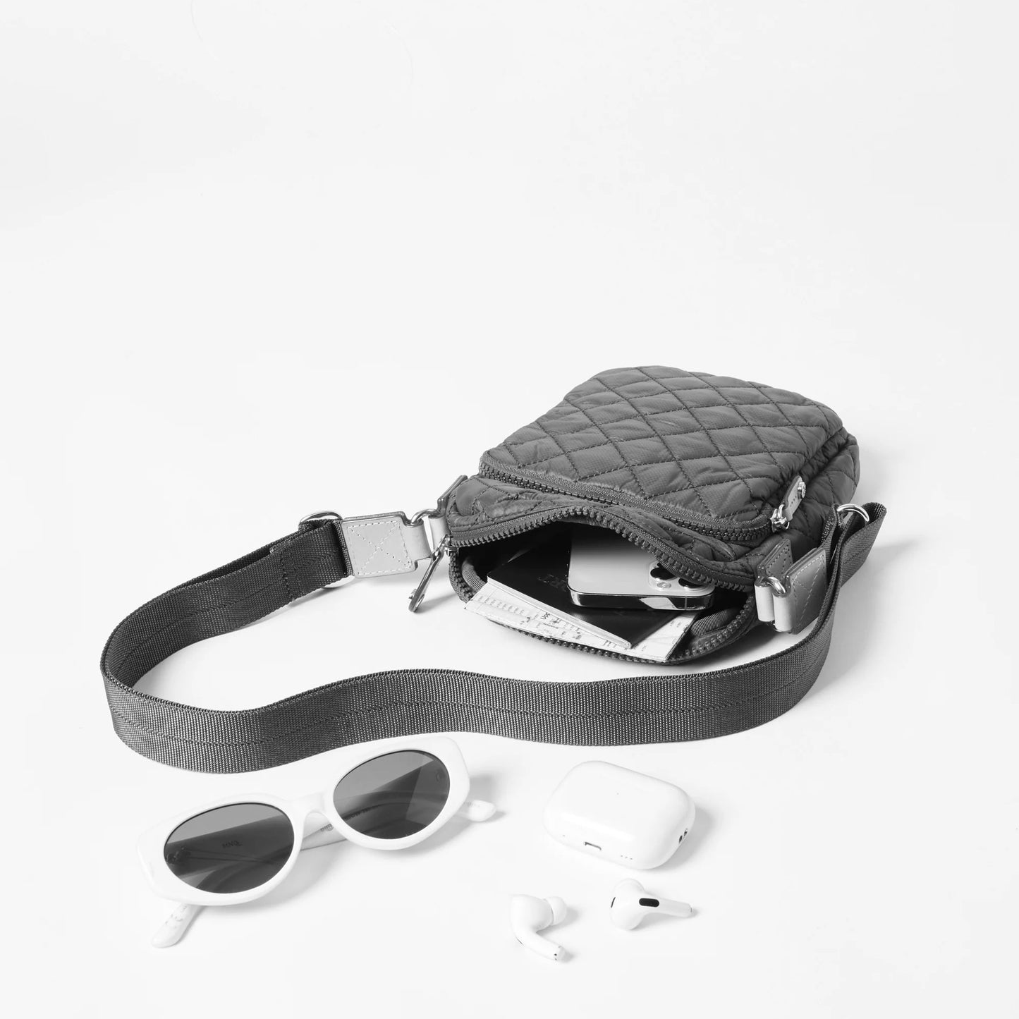 Metro Crossbody - True Blue