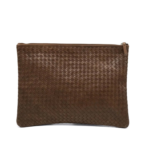 A4 POCHETTE DARK BROWN