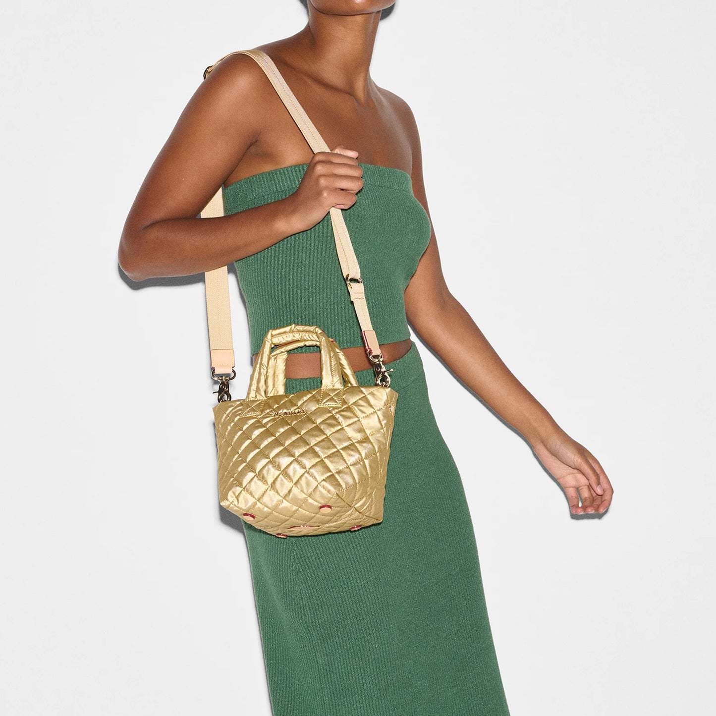 MICRO METRO TOTE DELUXE - Light Gold Pearl