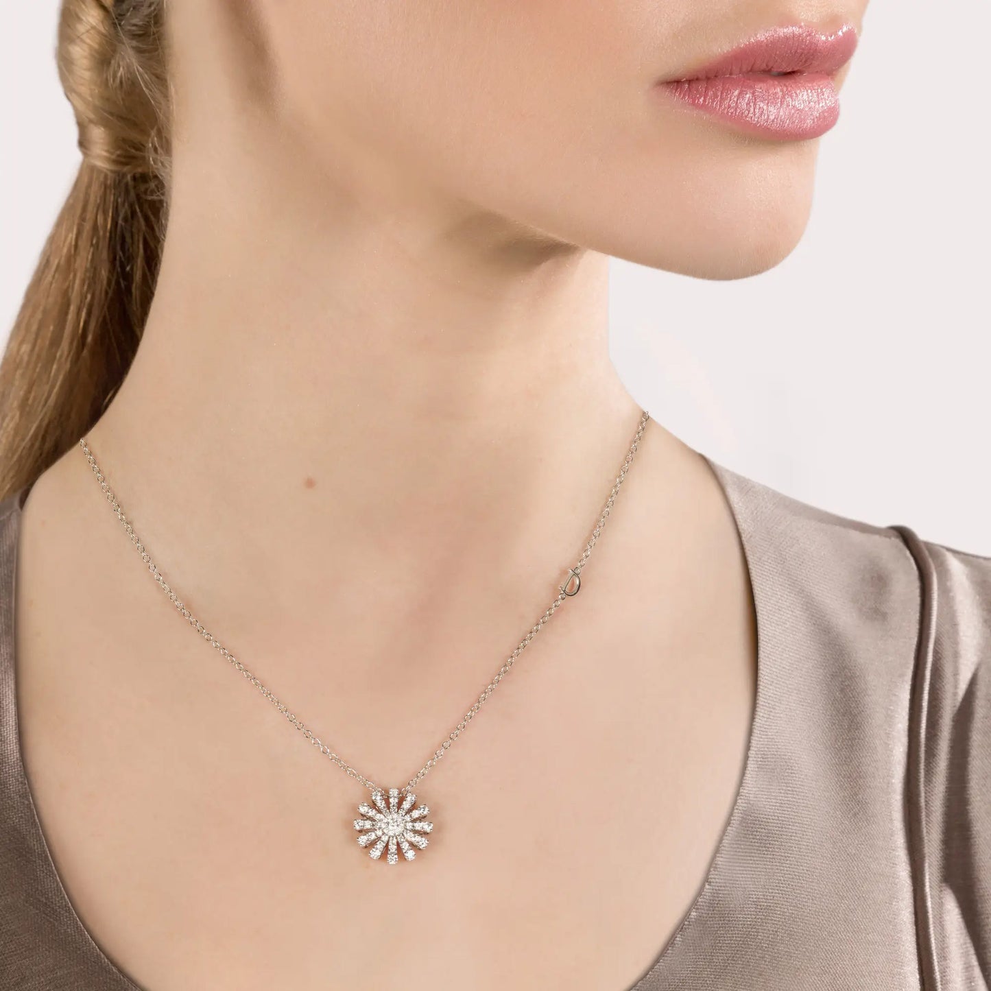 MARGHERITA White gold and diamonds necklace 20072760