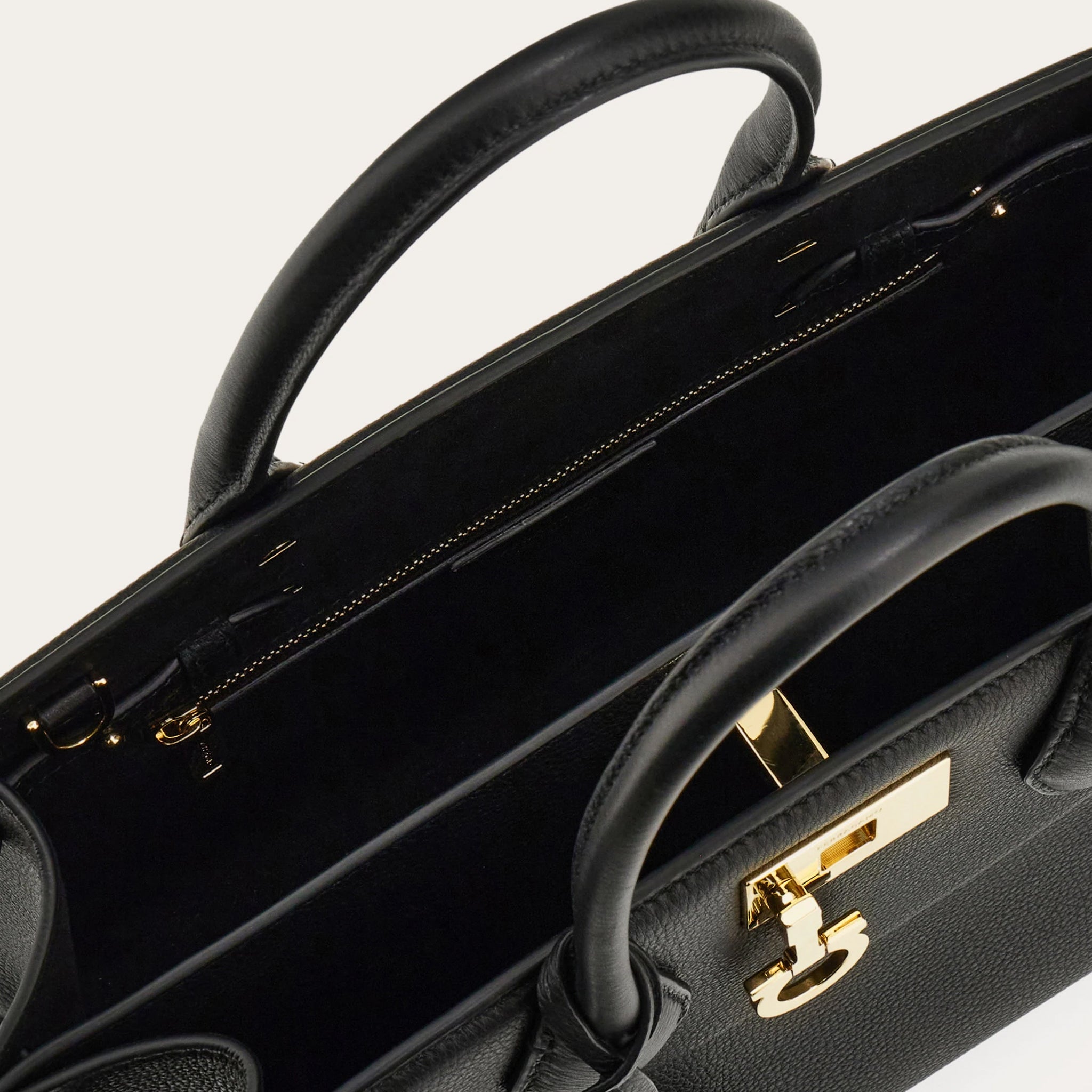 New Ferragamo Studio soft bag (M) - Black