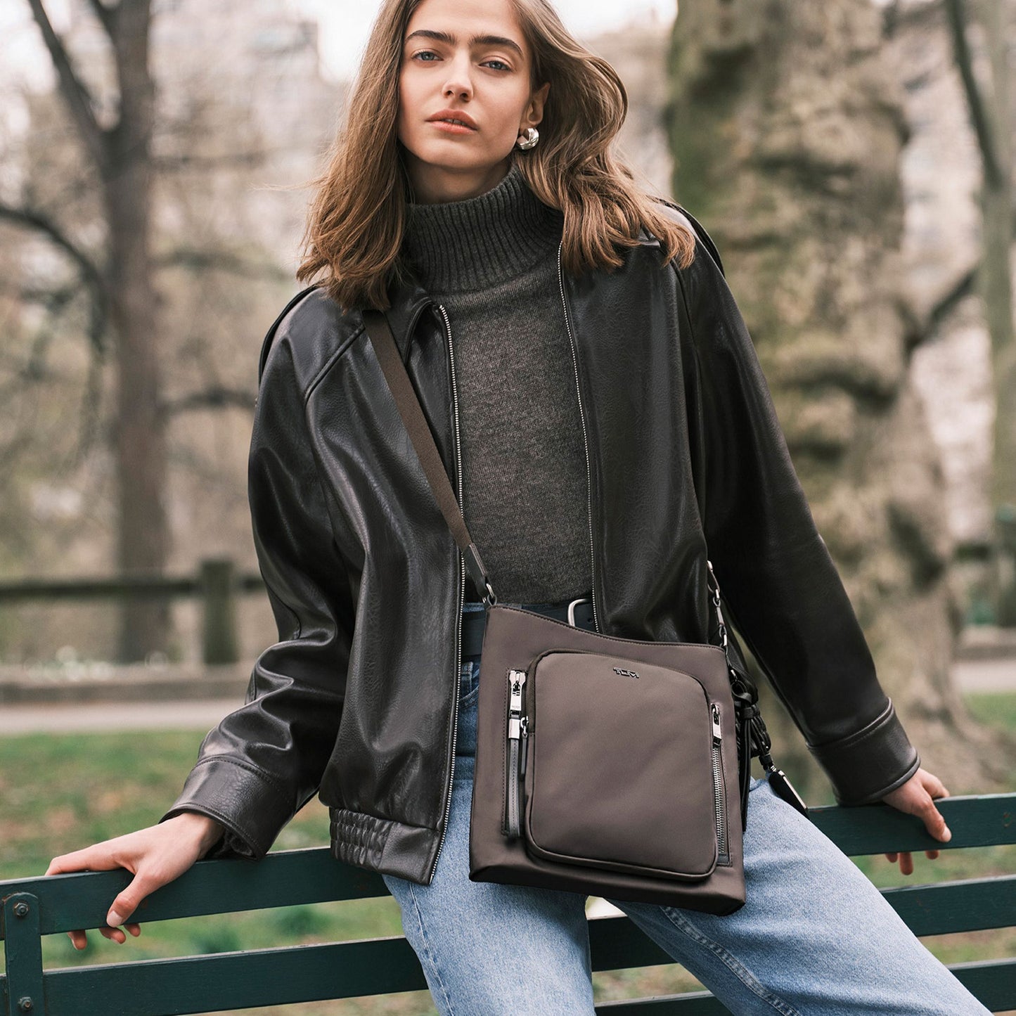 Voyageur Tyler Crossbody - Mink