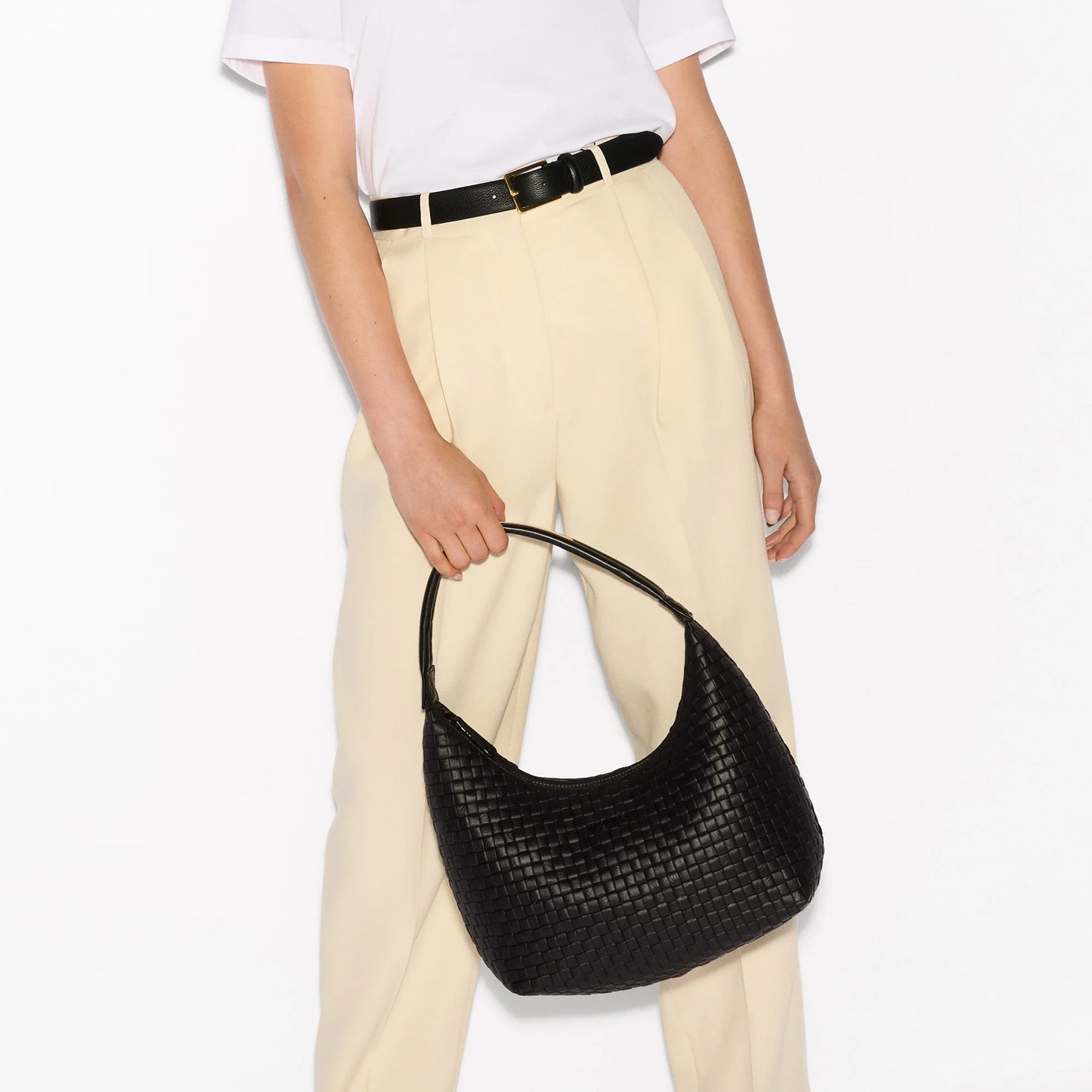 Black Medium Woven Shoulder