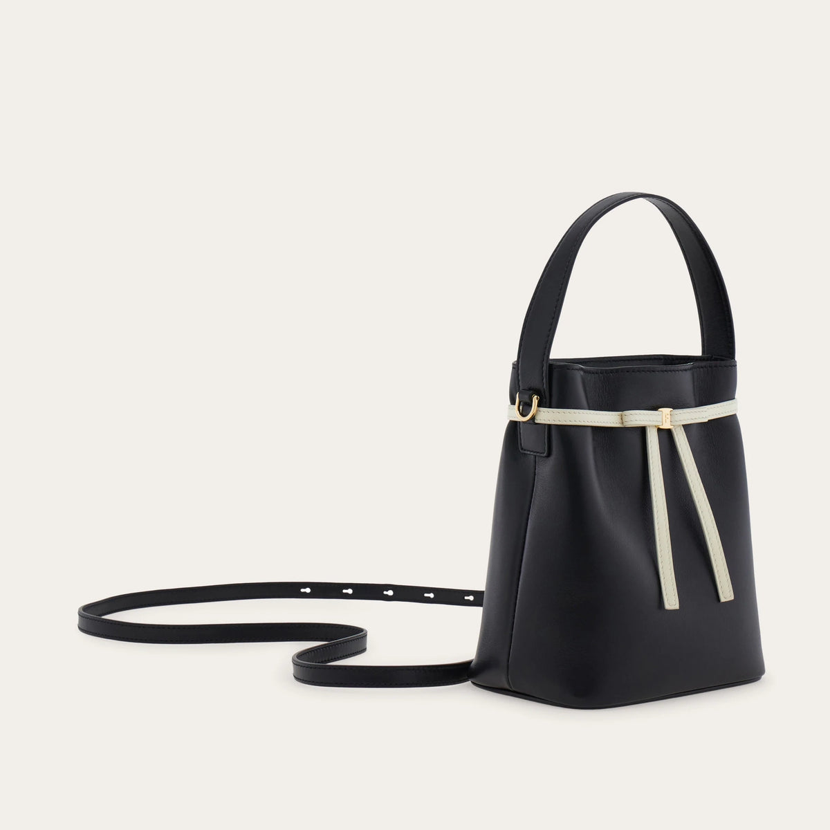Mini Bow bucket bag