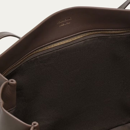 Mia tote bag