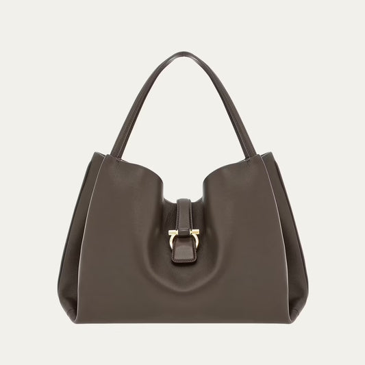 Mia tote bag