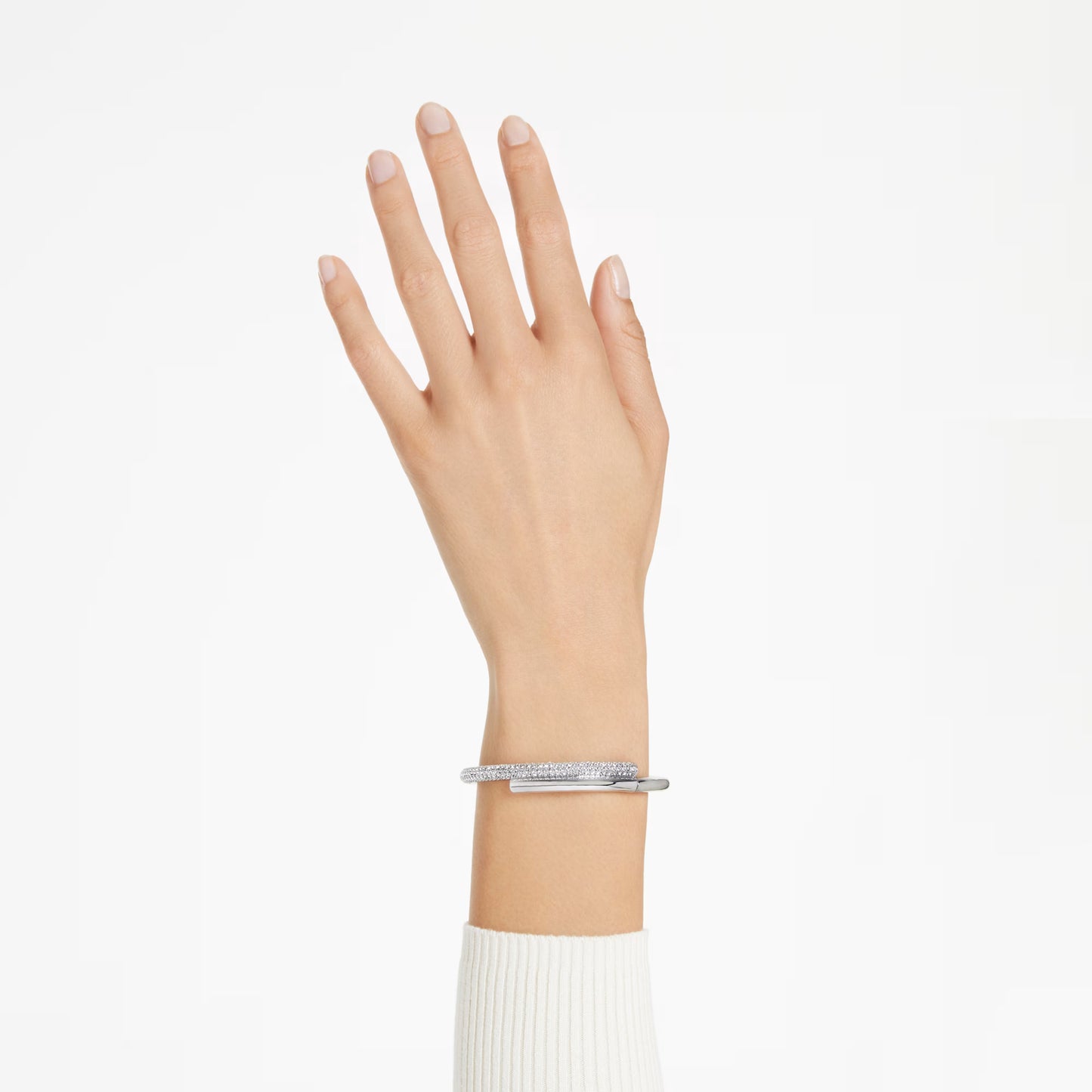 Dextera bangle Magnetic closure White Rhodium plated Size: M