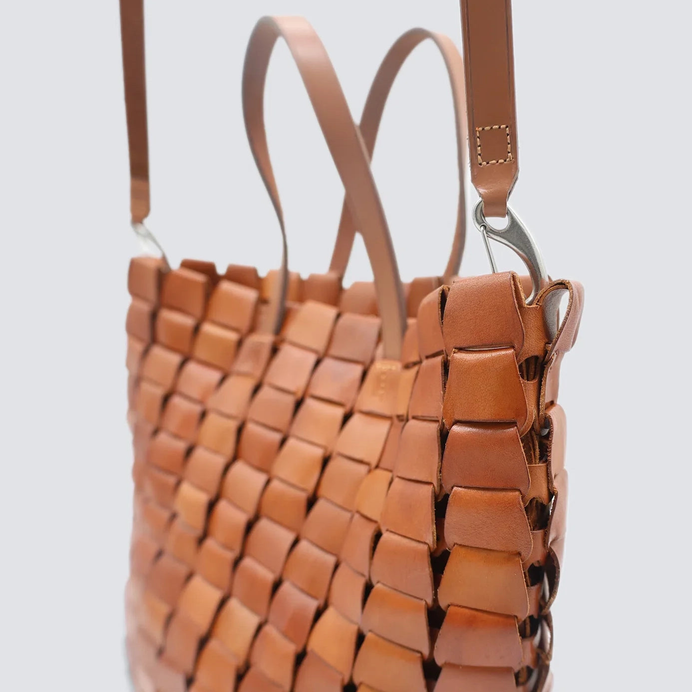 8960 LINK TOTE TAN
