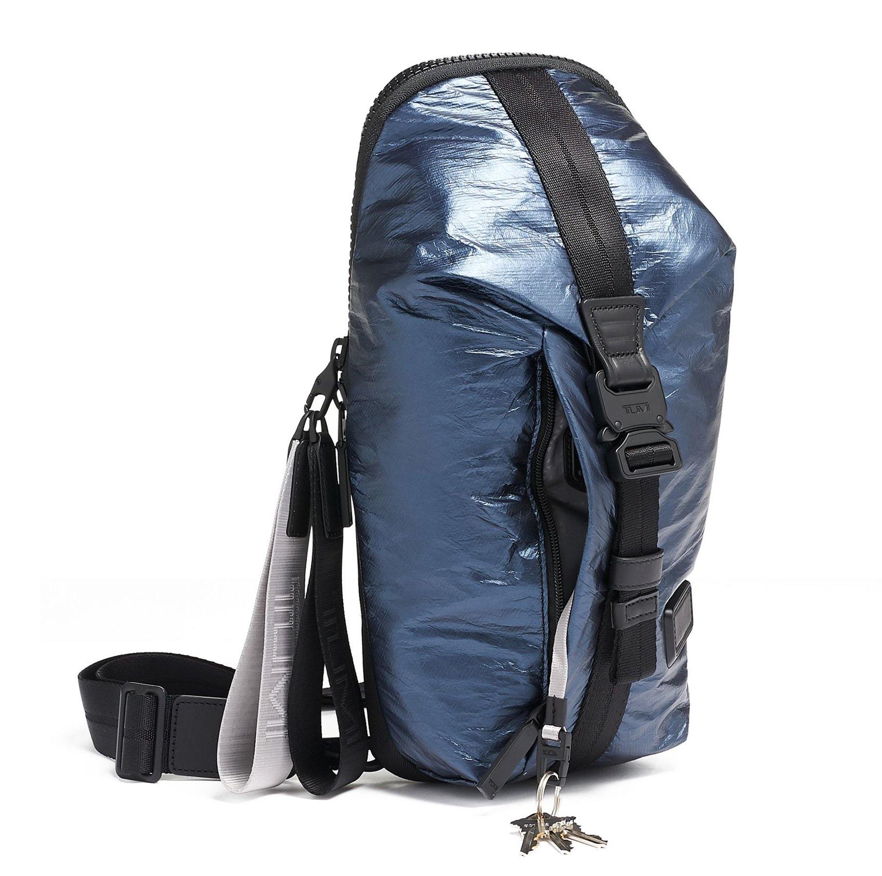 Bozeman sling online tumi